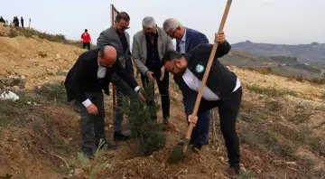 Çarşambalılar Vakfı fidanları toprakla buluşturdu