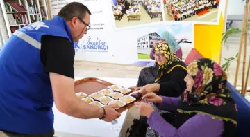 Samsun Canik Belediyesi'nden Aşure İkramı